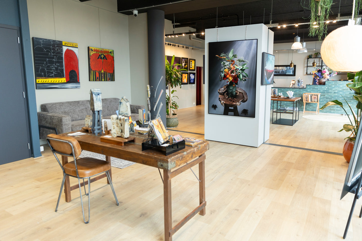 Barcode Code: "Under The Mistletoe"